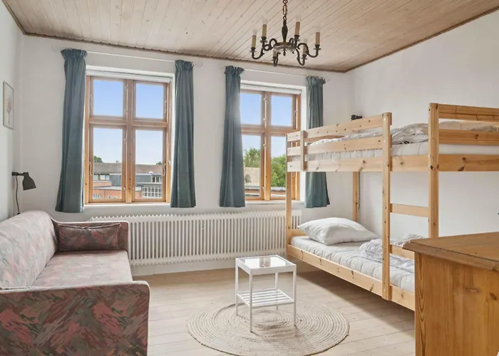 Дом отдыха With Billard Table And Location