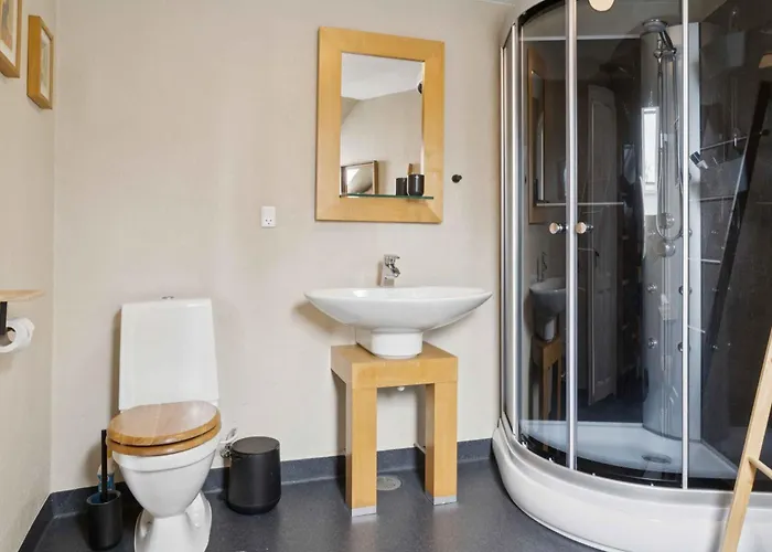 Дом отдыха With Billard Table And Location