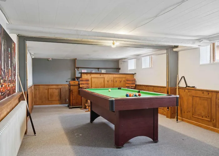 Дом отдыха With Billard Table And Location *